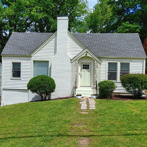 Primary Photo - 246 Mathewson Pl SW