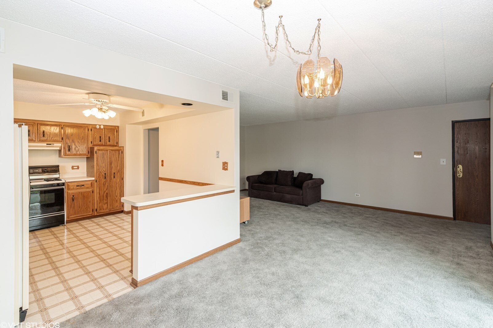 Dining Area - 16824 82nd Ave Unit 2S