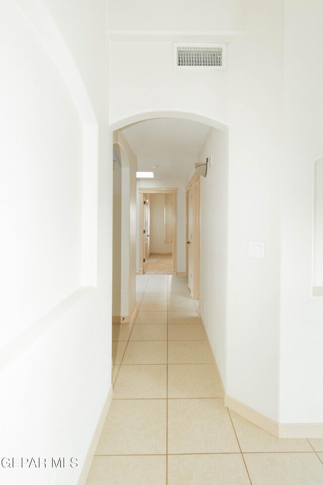 Building Photo - 5349 Jose Duran Ln