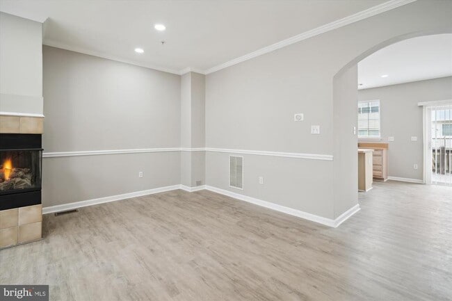 Building Photo - 8114 Mallard Shore Dr