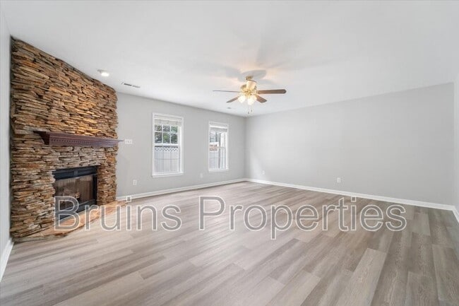 Building Photo - 1520 Birkdale Ct