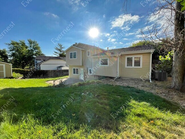 Building Photo - 18347 E Nassau Dr