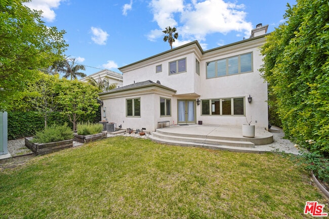 Building Photo - 248 S Swall Dr