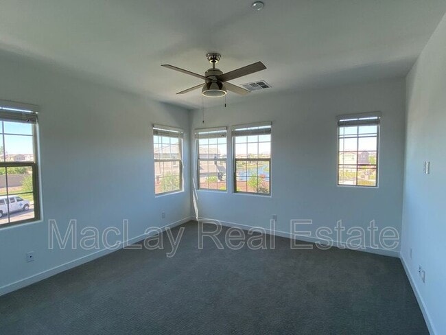 Building Photo - 4077 S Sabrina Dr
