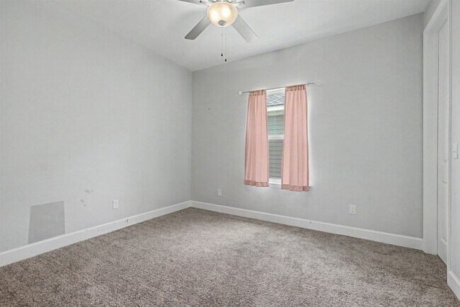 Building Photo - 4482 River Breeze Ln