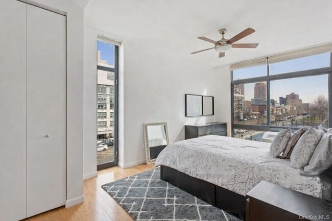 Building Photo - 48-21 5th St