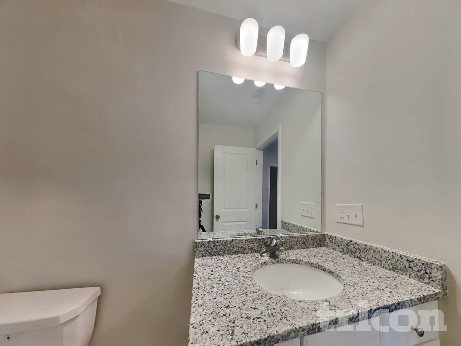 Building Photo - 184 Chapelcrest Ln