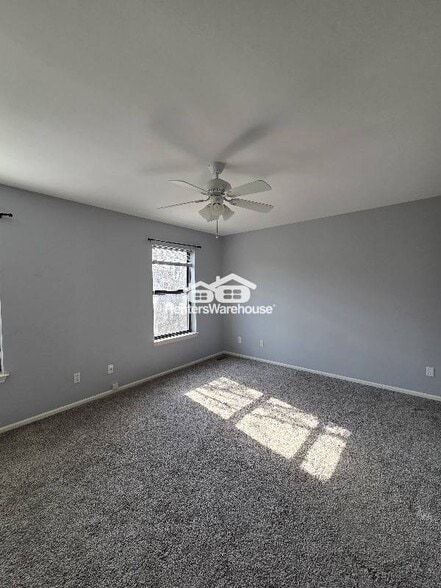 Building Photo - 935 Quail Meadows Ct