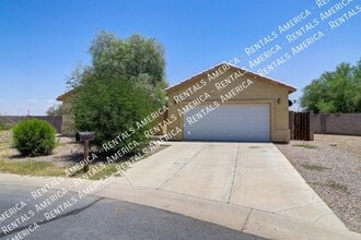 Building Photo - 201 W Palm Ct