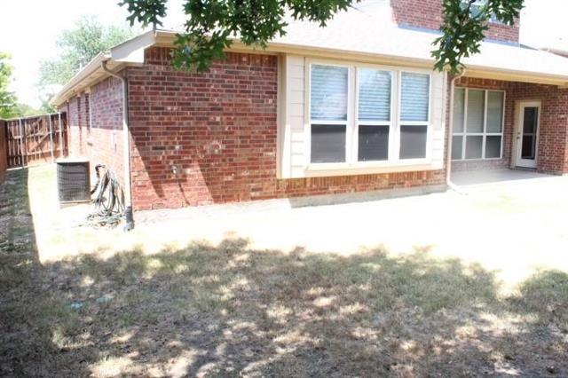Building Photo - 15467 Appaloosa Dr