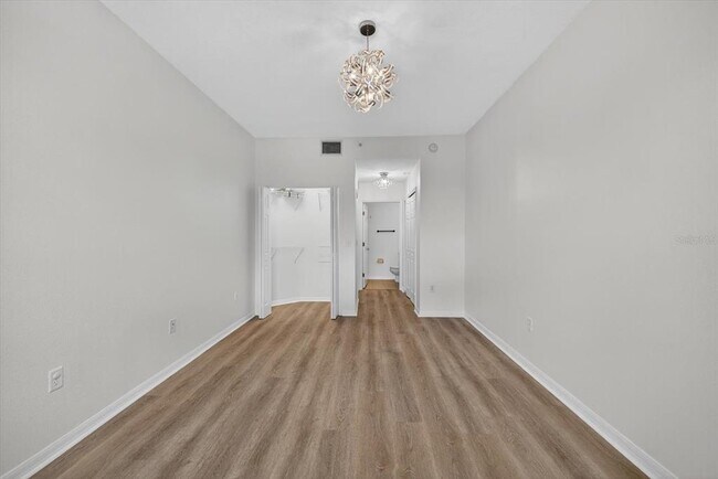 Building Photo - 316 8th St S