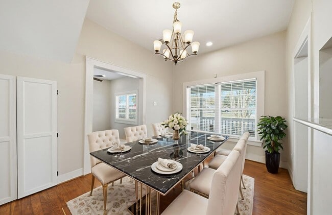 Building Photo - 4602 Ward St