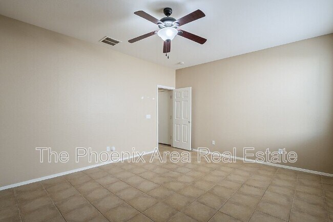 Building Photo - 43476 Caven Dr