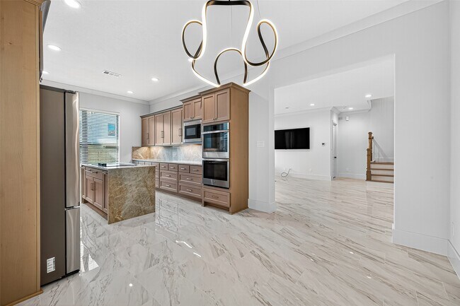 Building Photo - 2427 Camden Creek Ln