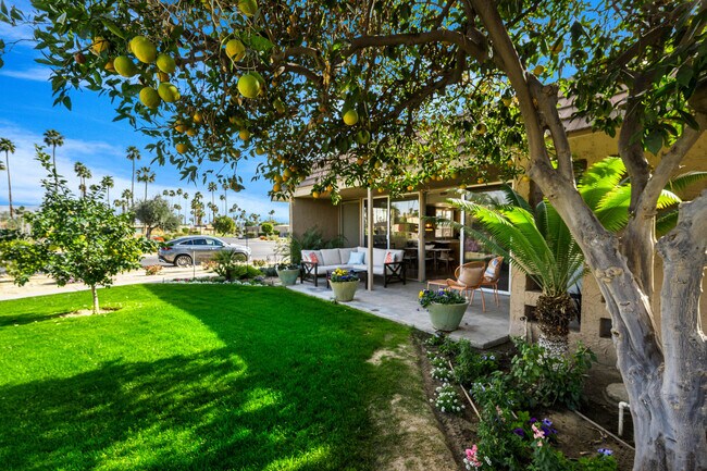 Building Photo - 76705 Sandpiper Dr