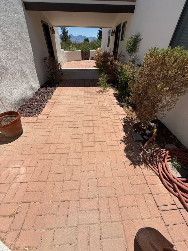 Building Photo - Home in Picacho Hills - 3 Bed 2 bath with Casita