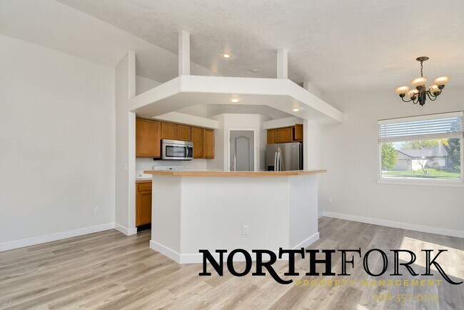 Building Photo - Comfortable, clean Meridian, Idaho Home available today!