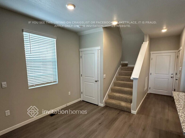 Building Photo - 266 S Trussville St