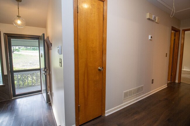 Building Photo - Beautiful Three Bedroom Home for Rent – 1440 Land of Lakes Circle, Lexington, SC