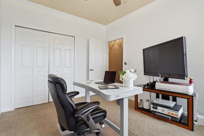 Building Photo - 1850 Cotillion Dr