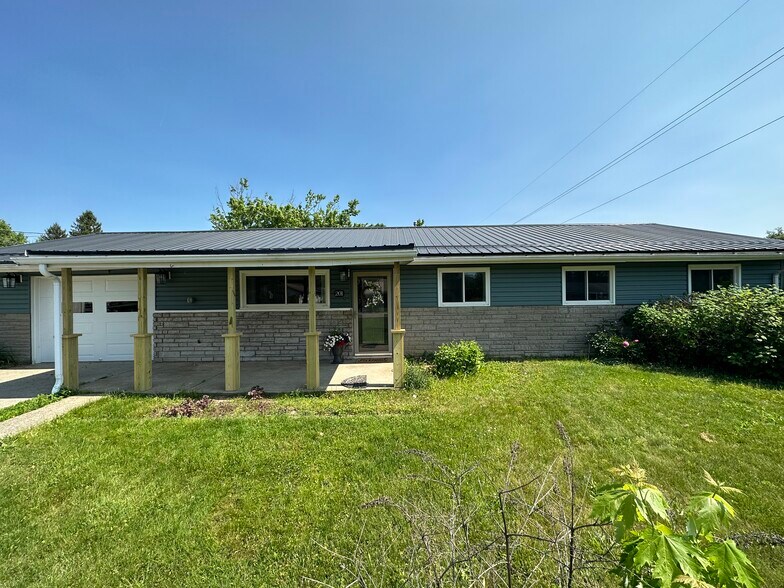 Building Photo - 201 Sherwood Dr