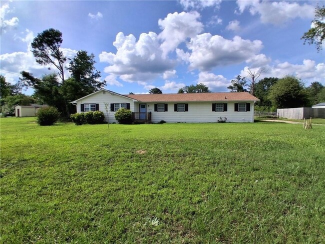 Building Photo - 2275 Briarwood Dr SW
