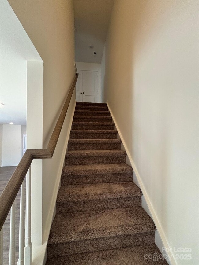 Building Photo - 2773 Yeager Dr NW