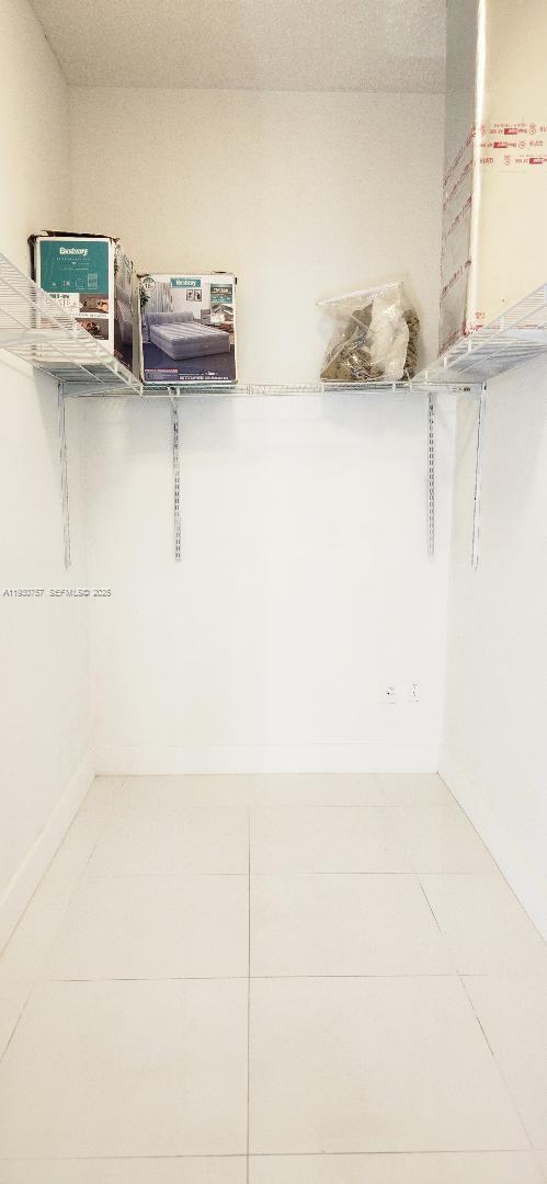 Building Photo - 1232 SW 17th Terrace