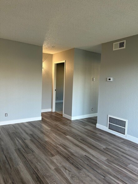 Building Photo - 1181 Fulton Ave