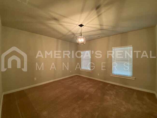 Building Photo - 285 Avalon Wy