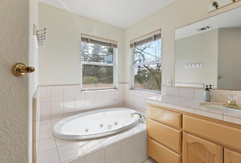 Building Photo - 6816 Appomattox Way