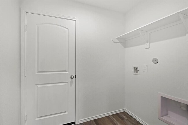 Building Photo - 14207 Yellow Jacket Ct