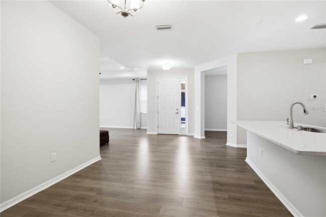 Building Photo - 5918 Fiore Dr