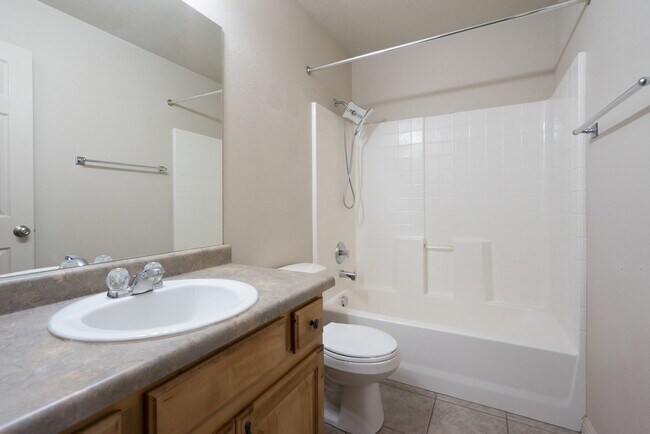 Building Photo - 3155 S Hidden Valley Dr