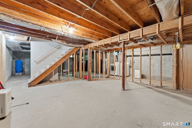 Building Photo - 210 Springbrook Rd