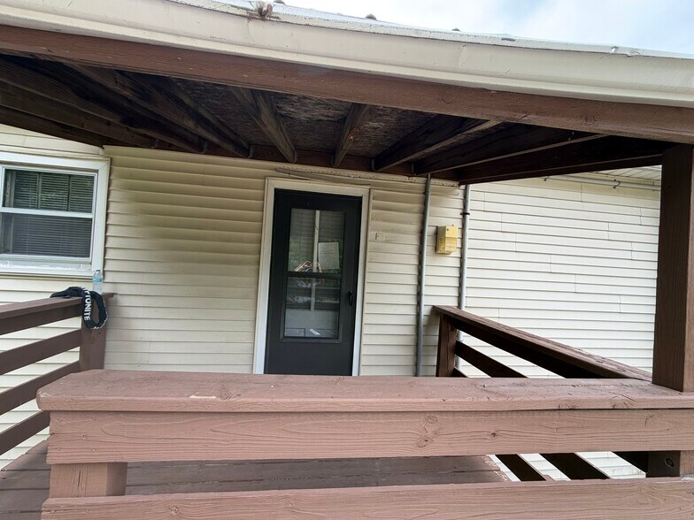Building Photo - 2914 Pinard St