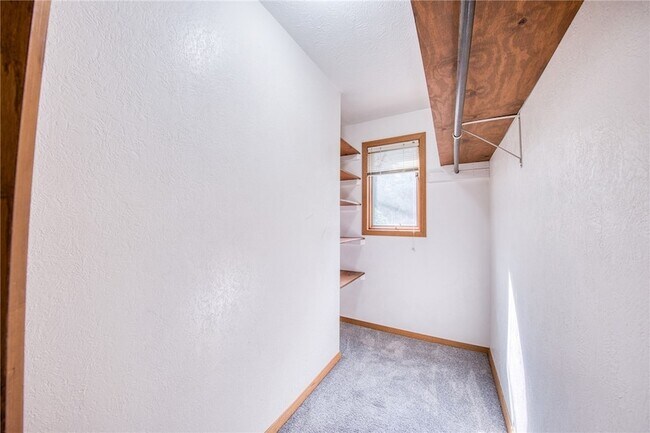 Building Photo - 4465 Mt Troy Rd Ext