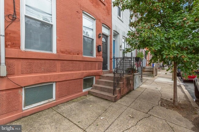 Building Photo - 1525 S 19th St