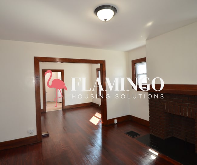 Building Photo - 520 Huron Ave