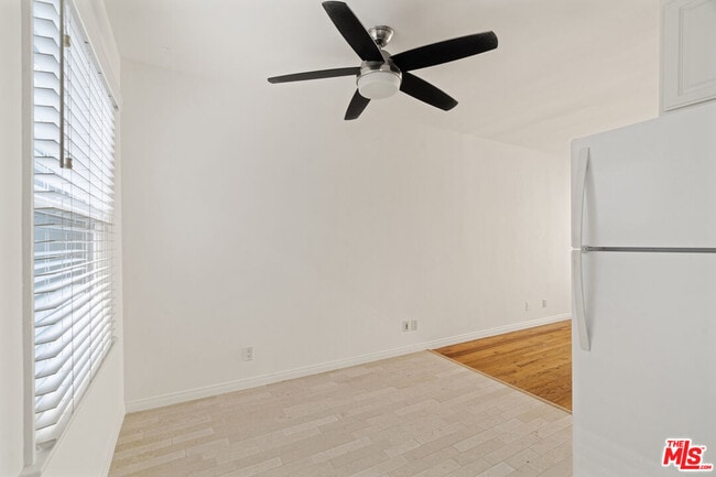 Building Photo - 1/2 Ocean Park Blvd