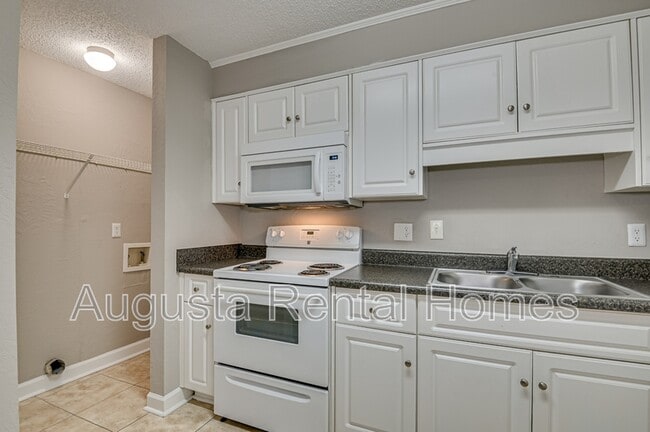 Building Photo - 4008 Wheeler Woods Rd