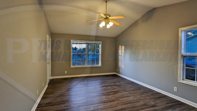 Building Photo - 1352 Chucker Dr