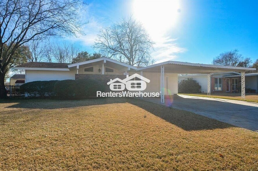 Building Photo - 6923 Cole Creek Dr