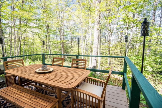 Building Photo - 32 Attitash Loop