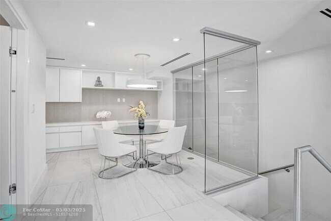 Building Photo - 701 N Fort Lauderdale Beach Blvd