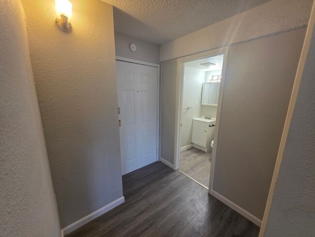 Building Photo - 233 E Arvada St