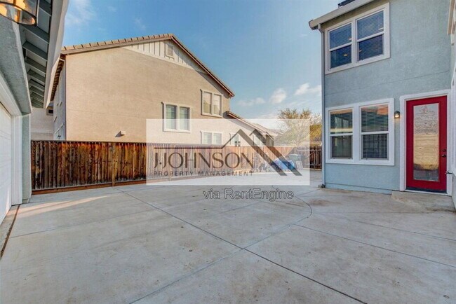 Building Photo - 2673 Merchant Dr