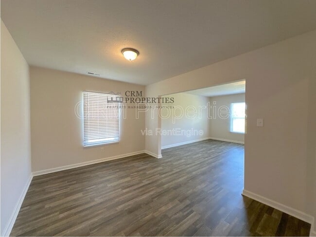 Building Photo - 1138 Deer Trail