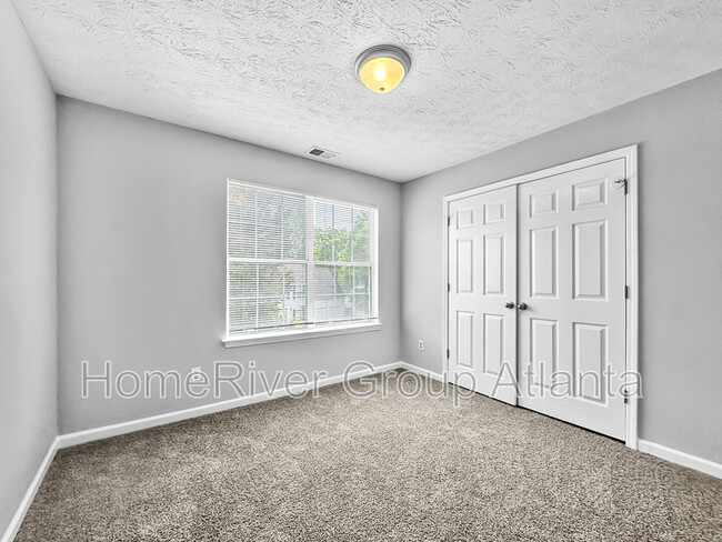 Building Photo - 2864 River Ridge Hill