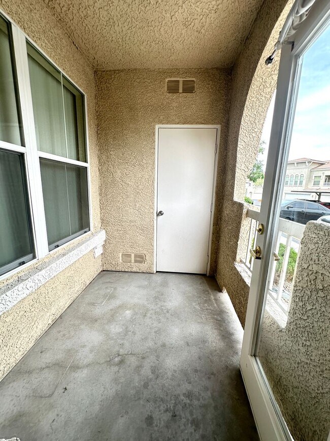 Building Photo - 9975 Peace Way